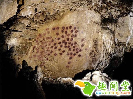 探险家发现一山洞：进去后令人难以置信！