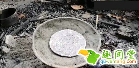 男子矿石中手工提炼出黄金！发大财