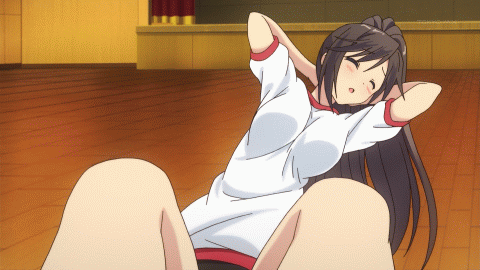 巨乳美女做仰卧起坐