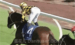 运动场上的迷之尴尬，不好意思我笑点太低没忍住