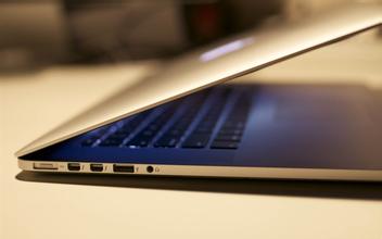 早期员工说，现在苹果的设计简直糟透了