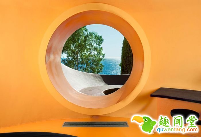 Maison Bernard：外型怪異、宛如來自外星球的鮮豔泡泡建築 8