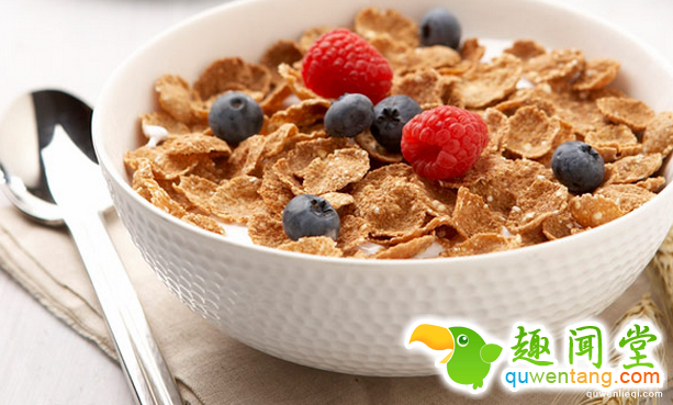 其实「生下双胞胎」是有技巧的，重点就在「饮食」和「爱爱姿势」!