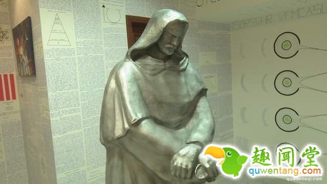 《被外星人绑架的巴西学生？》留下满屋奇怪文字后消失了...