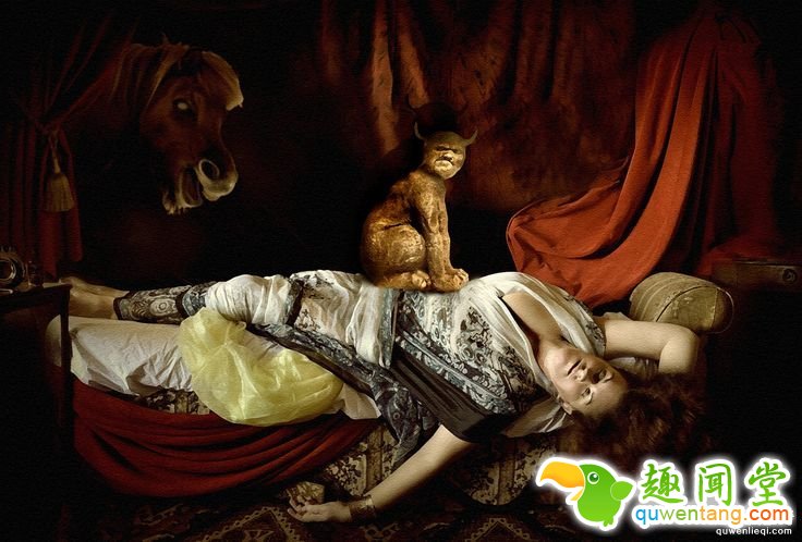 如果你有醒来动不了的经验的话，这就是塬因!看到「祂」出现在床边不用怕「一根手指」就能破解!