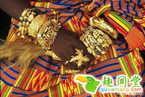 非洲酋长奢靡生活：4000妻妾，死后挑漂亮者陪葬