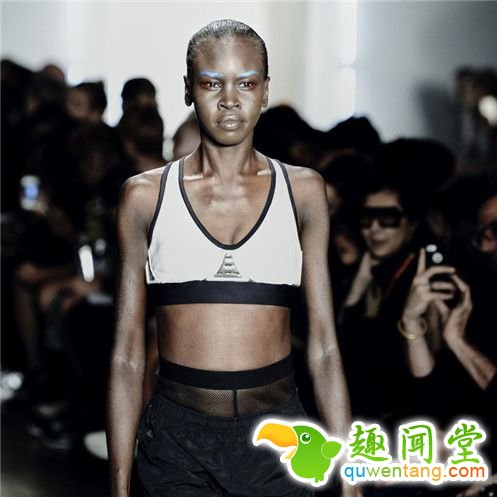 智能透明衣弱爆了，这款能自动变形的智能bra…