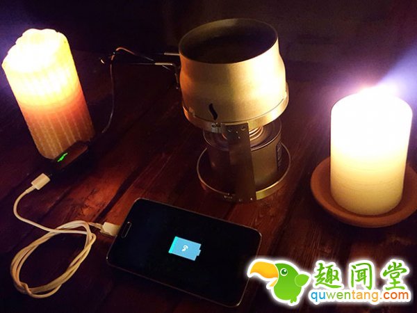 停电别怕！拿出蜡烛给手机充电