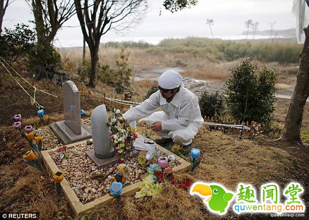 311福岛核灾6年后父母「冒着辐射威胁」还在找寻失踪孩子。他：「看到她挥手就觉得心痛」