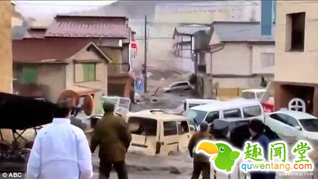 311福岛核灾6年后父母「冒着辐射威胁」还在找寻失踪孩子。他：「看到她挥手就觉得心痛」