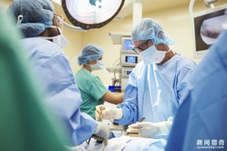 神奇！14岁男孩换心后从成绩中下变学霸