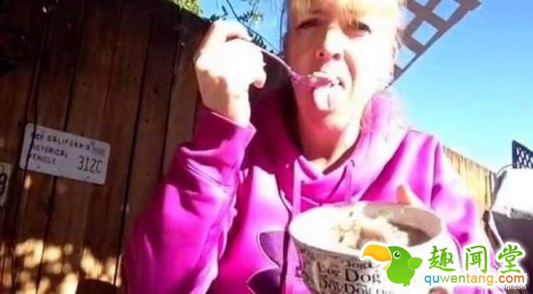 这世间真有吃狗粮上瘾的奇女子