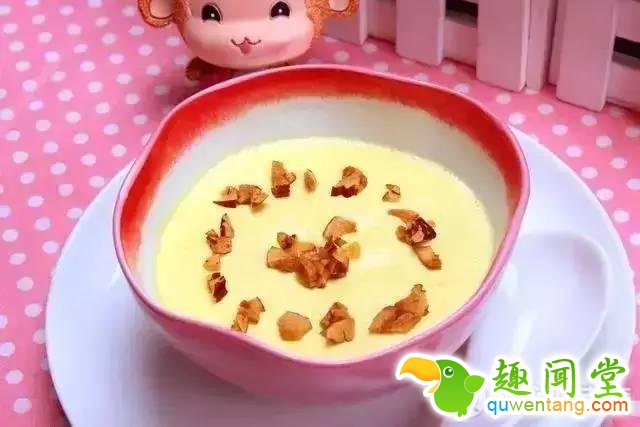 原来蒸蛋时我们少放了这样东西,难怪餐厅的蒸蛋又香又滑