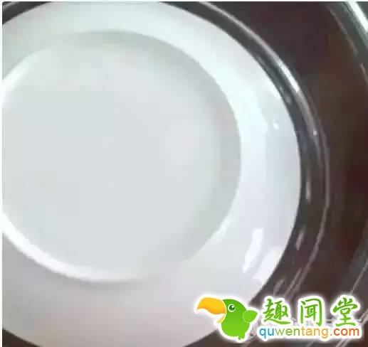 原来蒸蛋时我们少放了这样东西,难怪餐厅的蒸蛋又香又滑