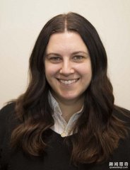 女子坚持一个月不洗脸,，皮肤竟变得更好