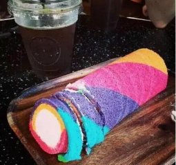 风靡烘焙圈的蛋糕卷是这样的