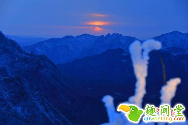 晨曦中的雪色。肖洪波 摄